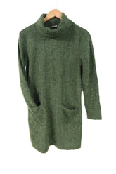 שמלת סריג גולף פרוותית בירוק- M